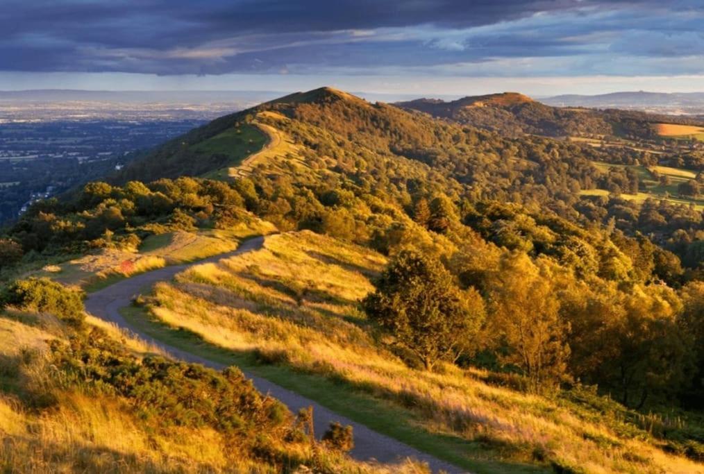 Charming Malvern Cottage With Outstanding Views Malvern Wells Luaran gambar